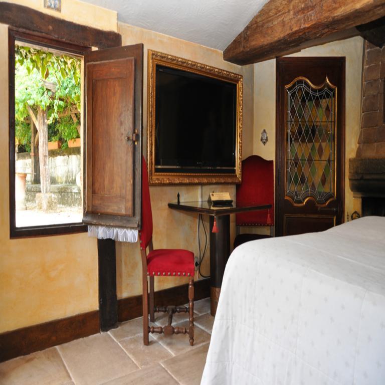 Chateau Hotel La Vignette Haute Auribeau-sur-Siagne Exterior foto